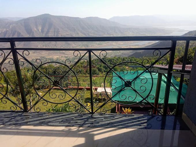 Krishna Valley Resort Mahābaleshwar Buitenkant foto