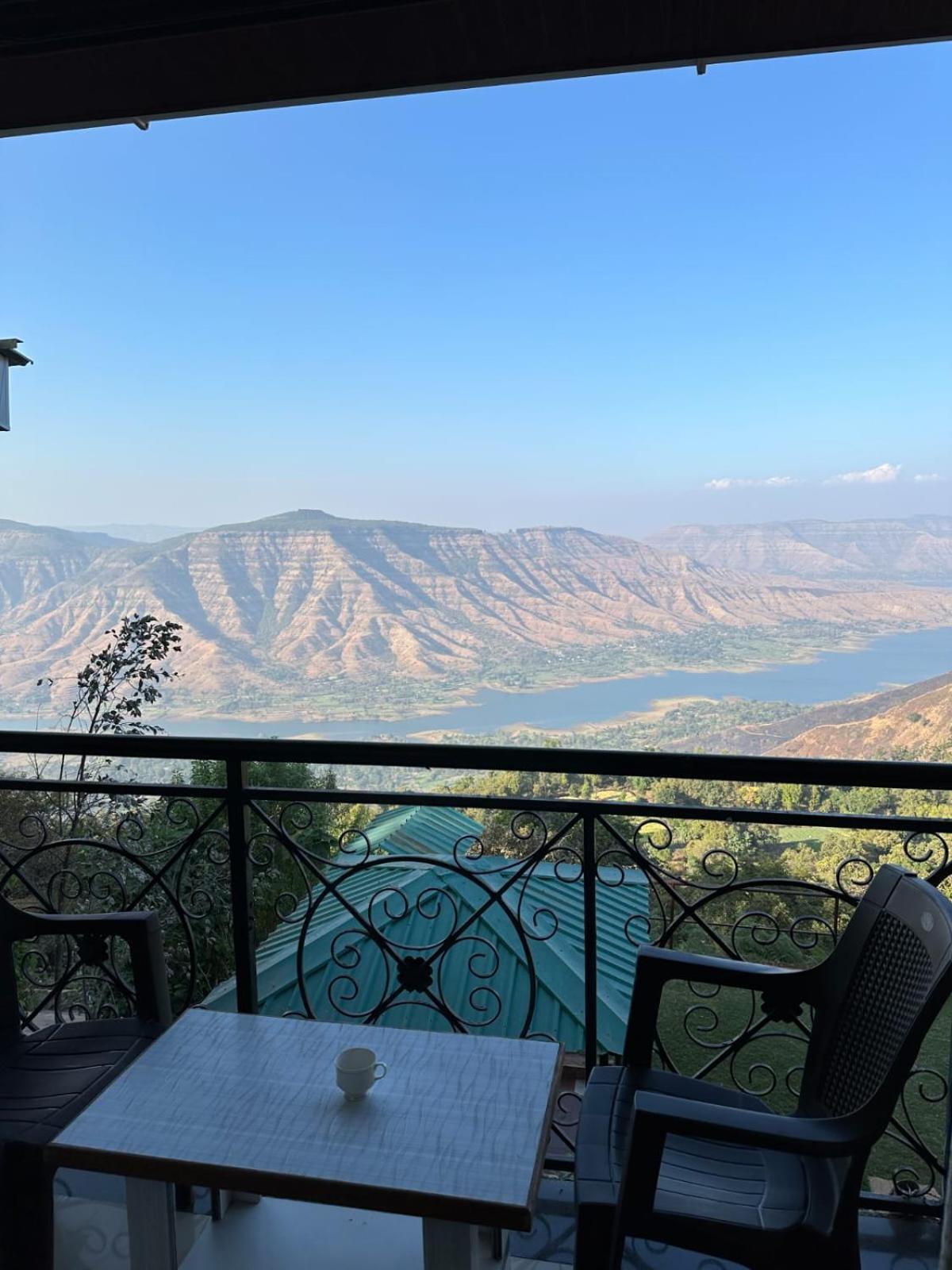 Krishna Valley Resort Mahābaleshwar Buitenkant foto